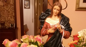 Madonnina Pellegrina che scioglie i nodi