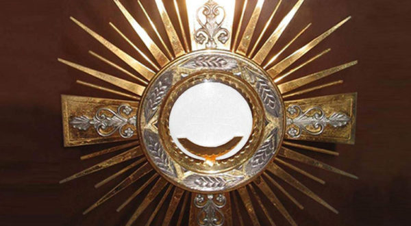 Adorazione perpetua nella cappella del Santissimo